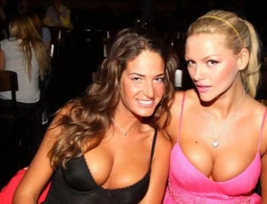 «Κόλασε» κόσμο το μικροσκοπικό μπικίνι της Εύας Λάσκαρη... (φωτό)